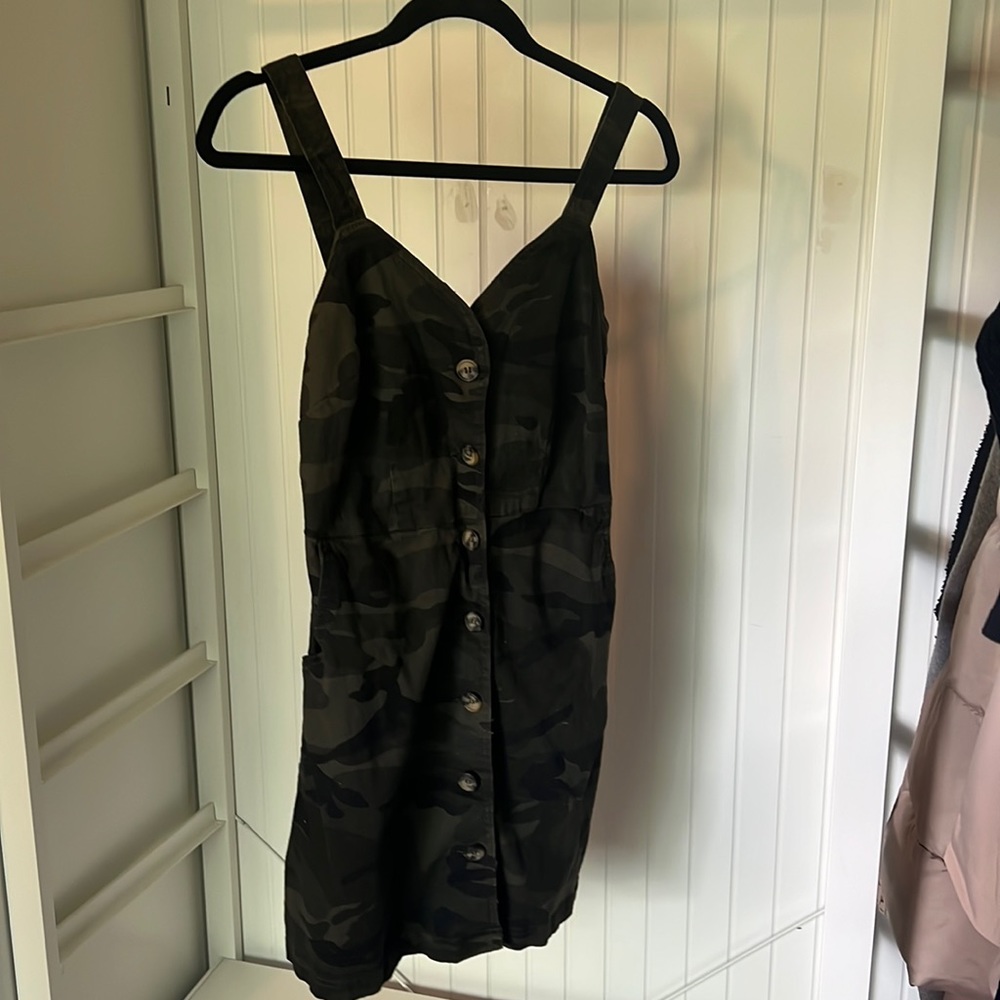 Cameo Dress